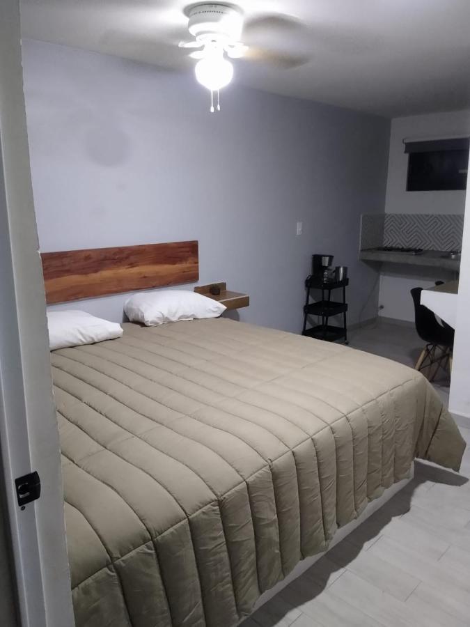 Apartamentos Ambassador Тіхуана Екстер'єр фото