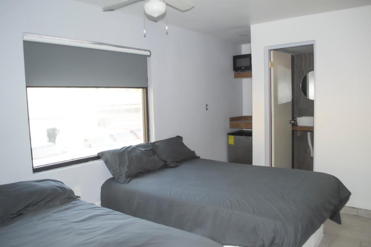 Apartamentos Ambassador Тіхуана Екстер'єр фото